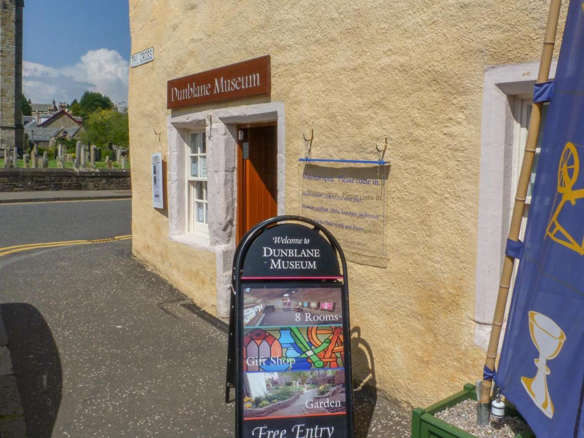 Maisie'S Cottage Dunblane Exterior photo